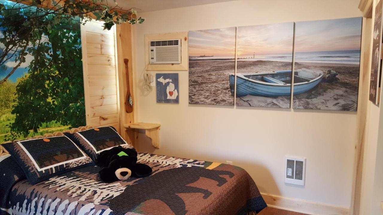 Bear Cove Inn Saint Ignace Luaran gambar