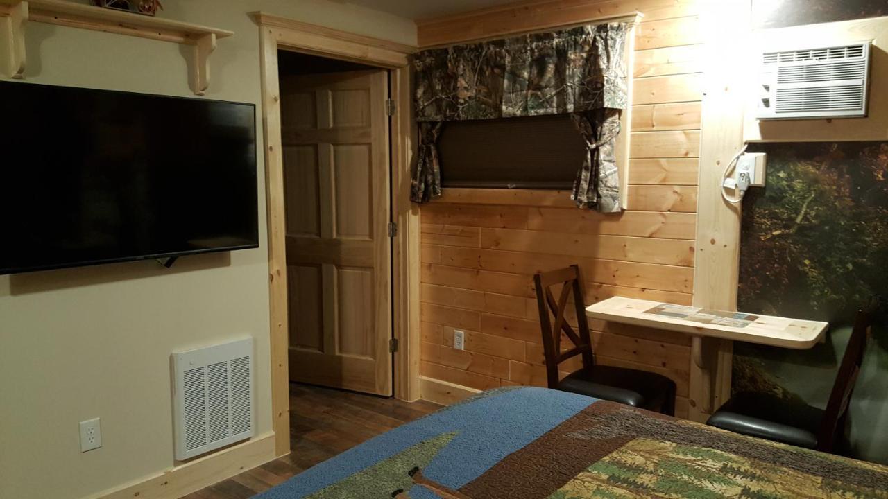Bear Cove Inn Saint Ignace Luaran gambar
